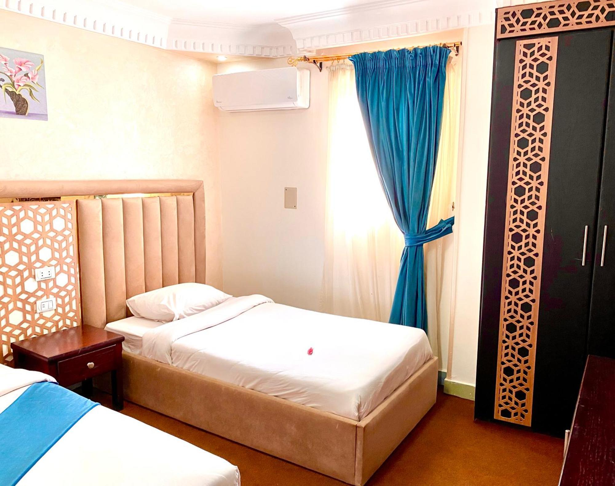 Golden Pyramids Inn Kafrat al Jabal Ngoại thất bức ảnh