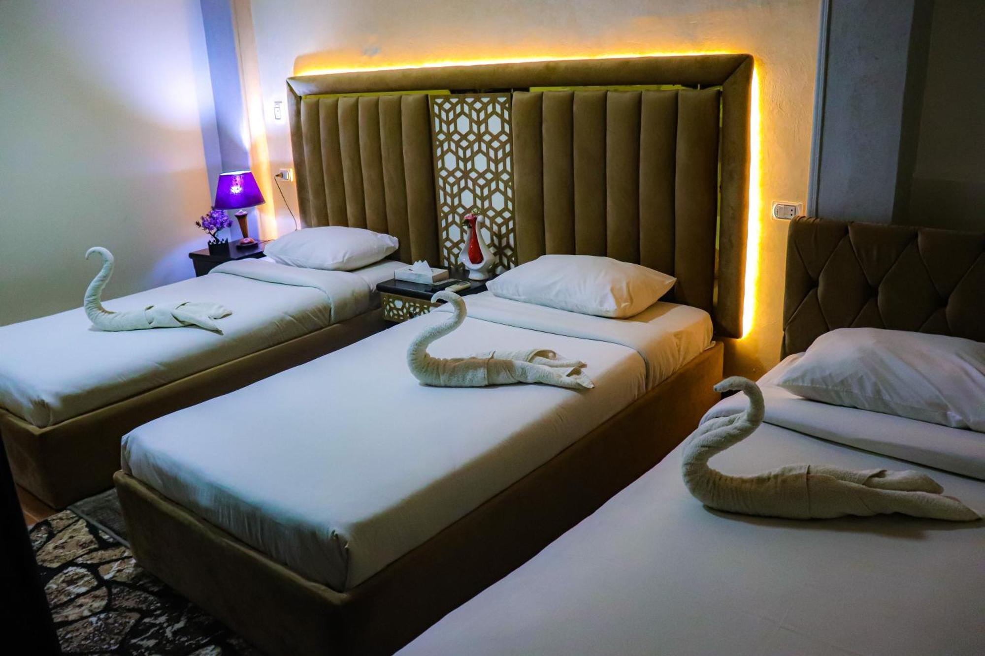 Golden Pyramids Inn Kafrat al Jabal Ngoại thất bức ảnh