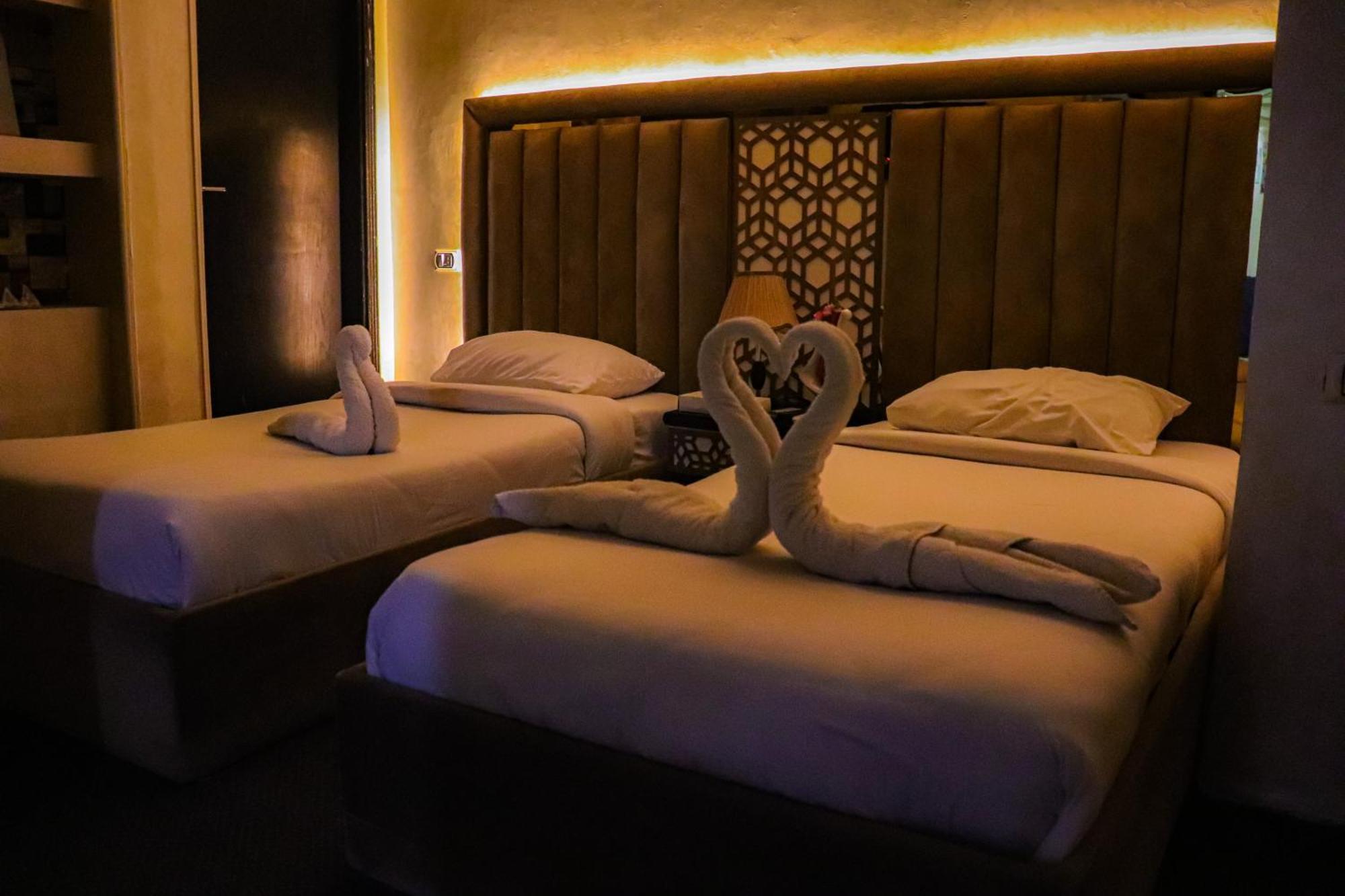 Golden Pyramids Inn Kafrat al Jabal Ngoại thất bức ảnh