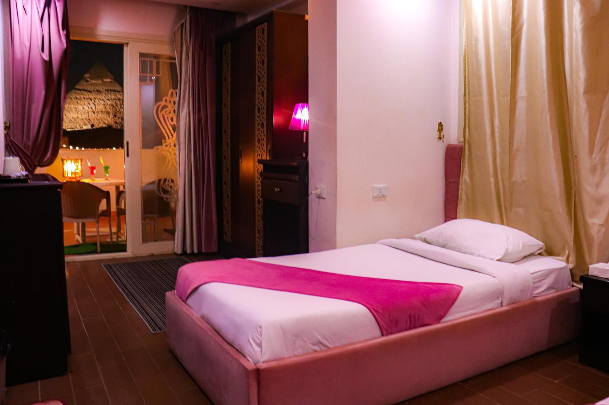 Golden Pyramids Inn Kafrat al Jabal Ngoại thất bức ảnh
