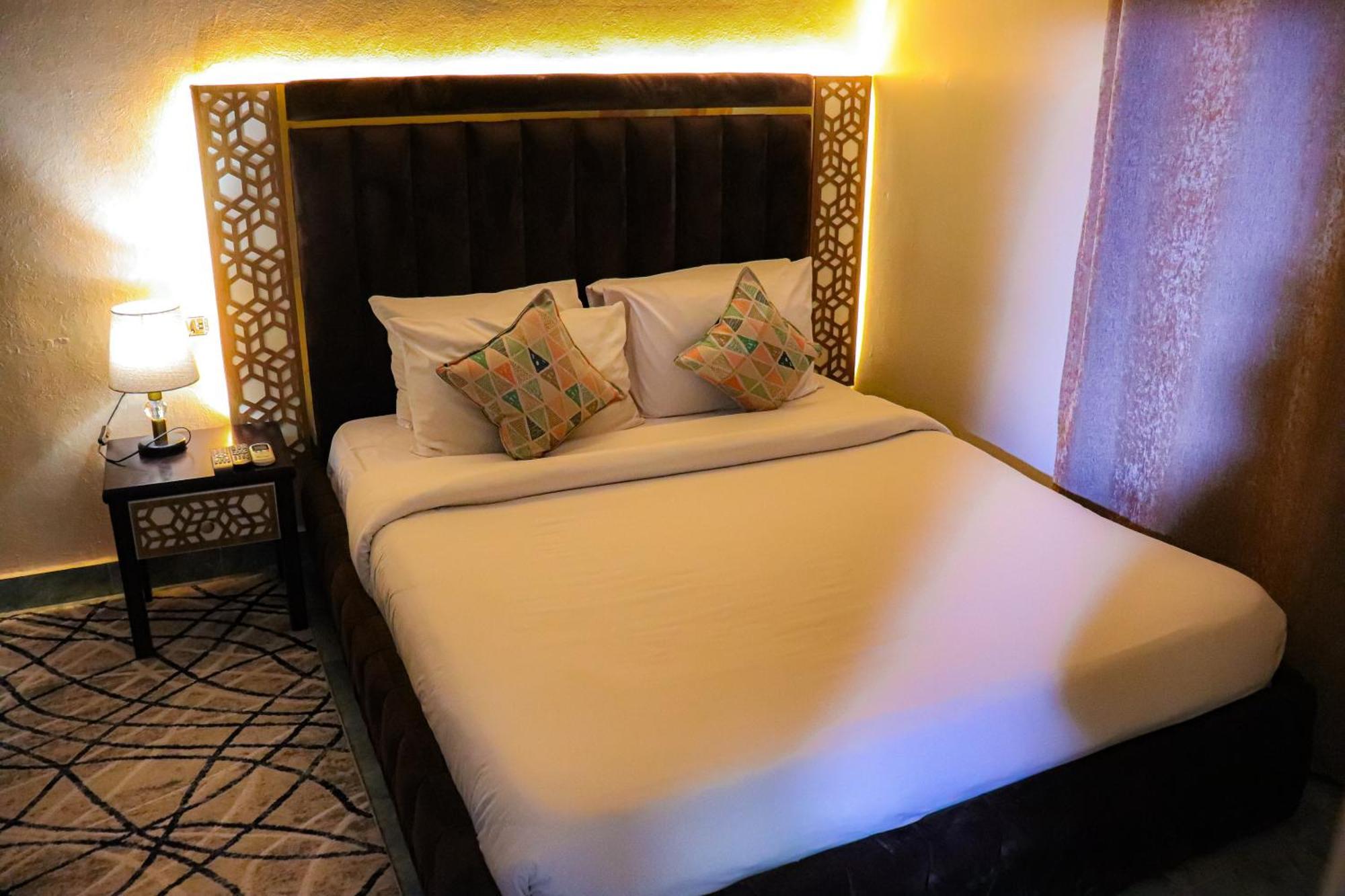 Golden Pyramids Inn Kafrat al Jabal Ngoại thất bức ảnh
