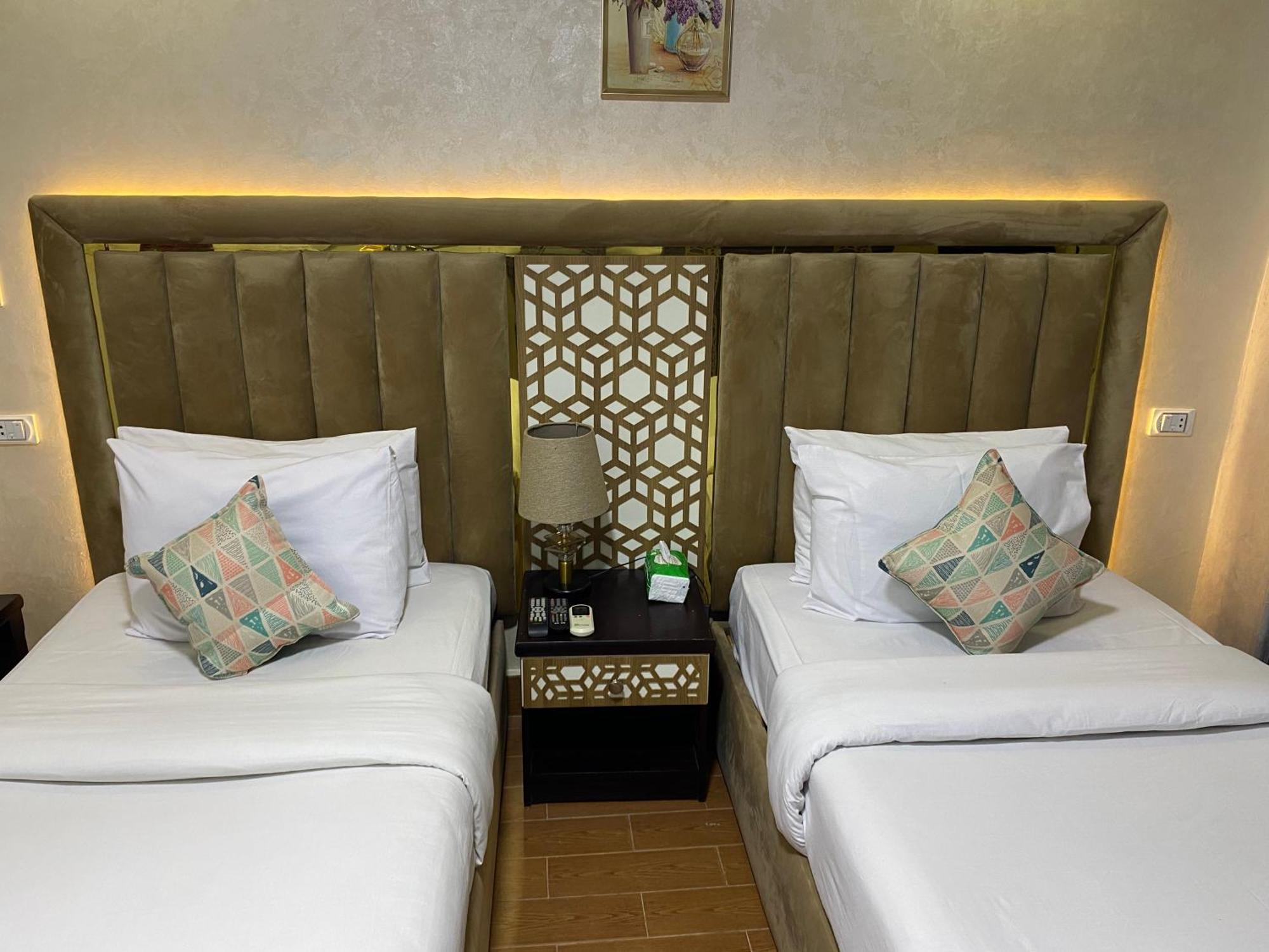 Golden Pyramids Inn Kafrat al Jabal Ngoại thất bức ảnh