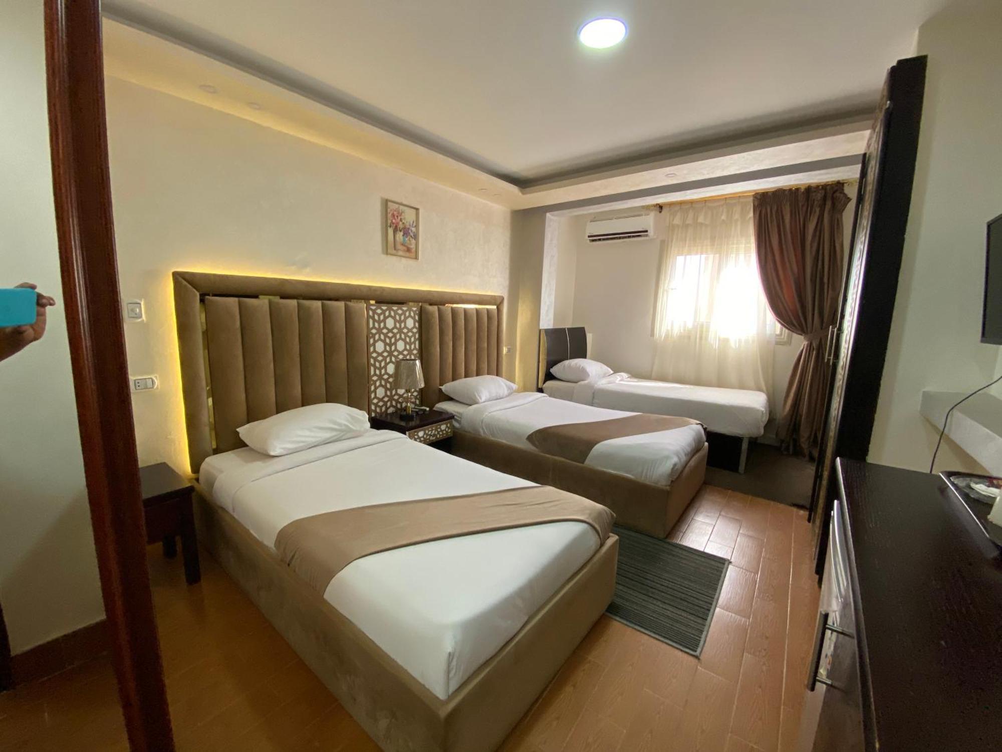 Golden Pyramids Inn Kafrat al Jabal Ngoại thất bức ảnh